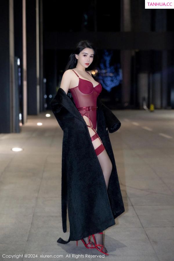   [XiuRen]高清写真图 2024.03.13 No.8221 李若汐 黑丝美腿第3张图片
